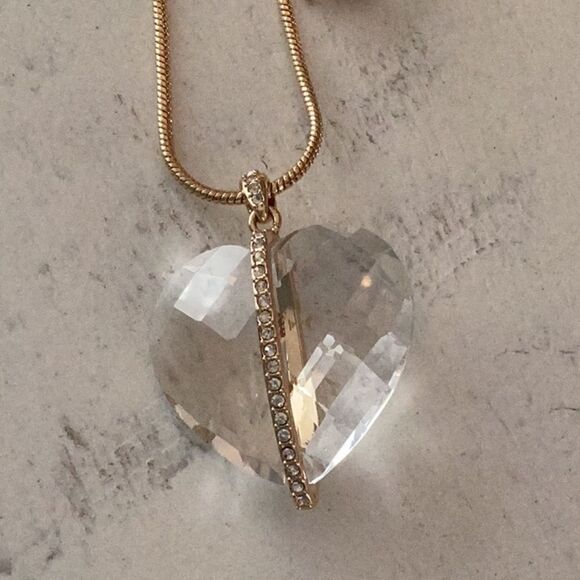 BELLA JACK CRYSTAL HEART ADJUSTABLE NECKLACE - Picture 13 of 14